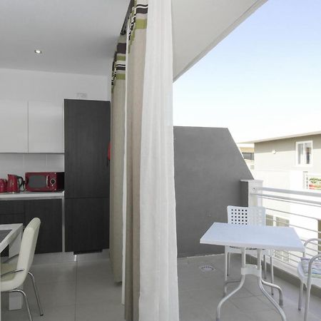 Modern Luxury Penthouse In Perfect Sliema Location Apartman Kültér fotó